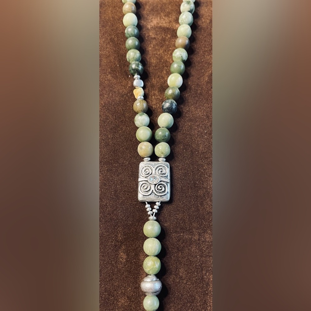 JADE STONES W/SILVER NECKLACE/ MALA BEADS /SILVER MEDALLION W/ CRYSTAL
